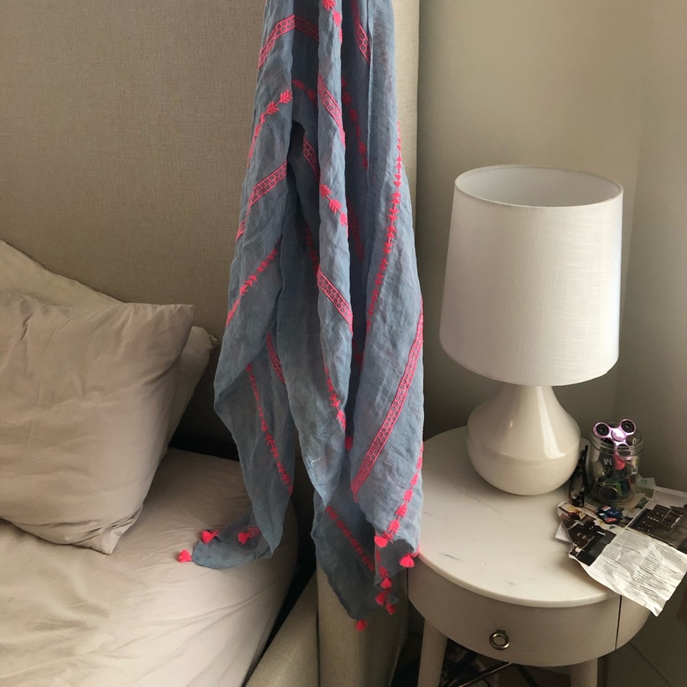Gap summer scarf